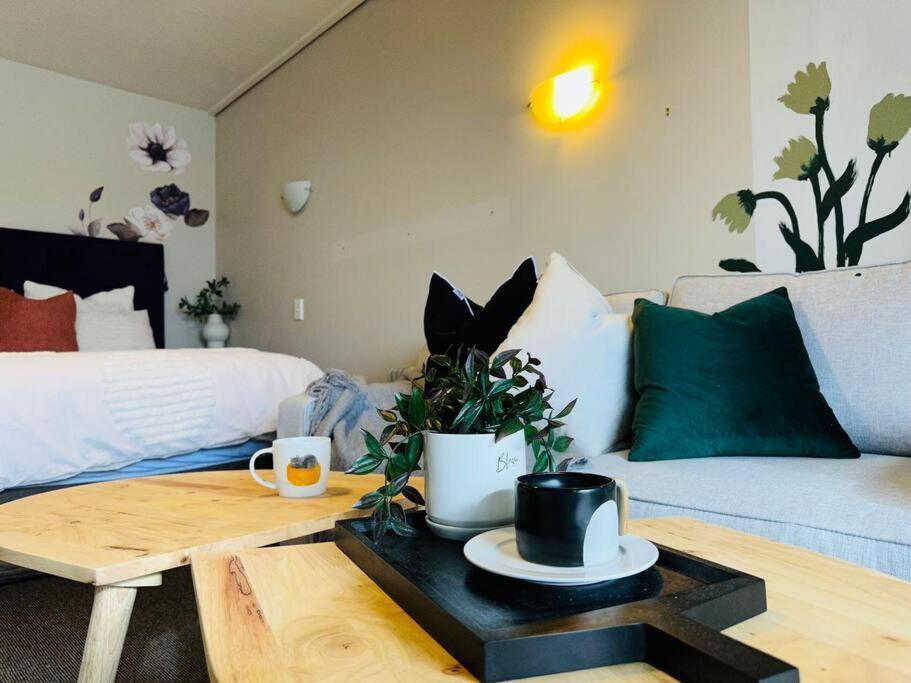 Cosy Motel Studio Apartment In Central City-Up To 2 Beds ไครสต์เชิร์ช ภายนอก รูปภาพ